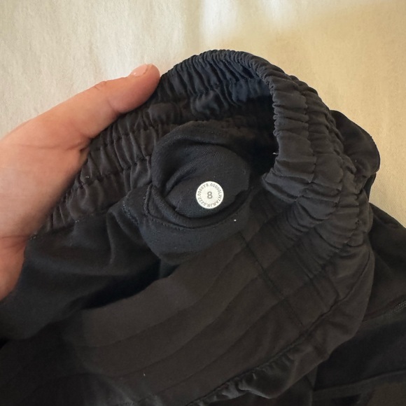Lululemon Black Hotty Hot shorts - Picture 2 of 3
